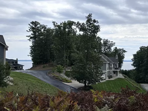 Unit 34 E Anchor, Suttons Bay, MI 49682 photo 4