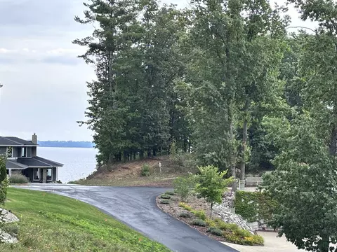 Unit 34 E Anchor, Suttons Bay, MI 49682 photo 2