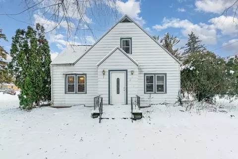 909 Weiss, Saginaw, MI 48602