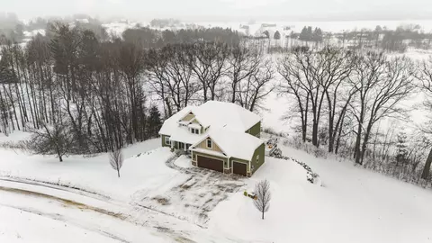 3149 Lake Mdws, Traverse City, MI 49685