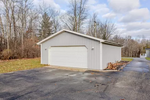 1009 Radov, Gladwin, MI 48624 photo 7