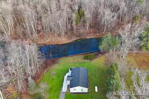 1009 Radov, Gladwin, MI 48624 photo 28