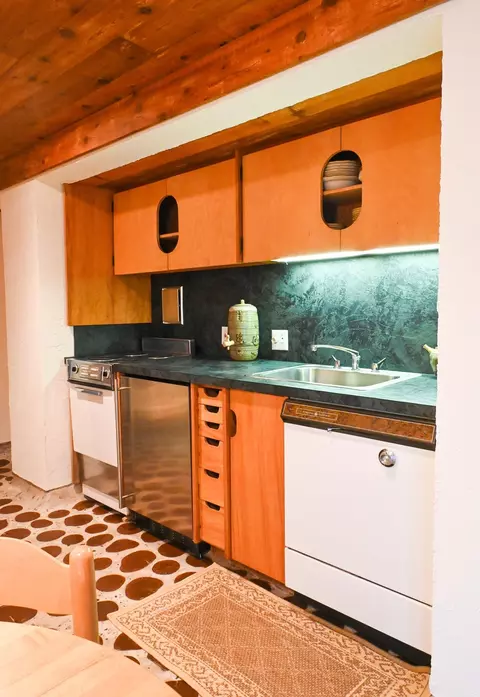 Kitchen - 4210 S S Blf, Cedar, MI 49621 photo 10 of 11