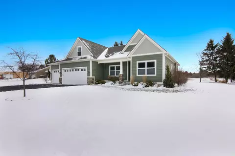 5200 Arrowhead, Williamsburg, MI 49690
