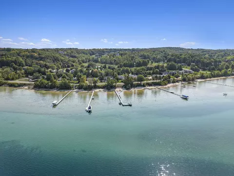 1503 Braemar, Traverse City, MI 49686