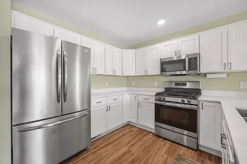 Kitchen - 4838 Bartlett, Williamsburg, MI 49690 photo 3 of 9