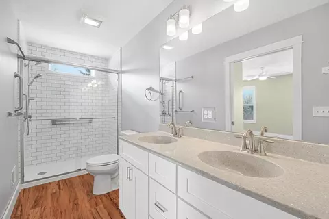 Bath - 4838 Bartlett, Williamsburg, MI 49690 photo 4 of 6