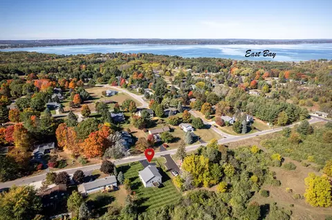 View/Area - 4838 Bartlett, Williamsburg, MI 49690 photo 5 of 15
