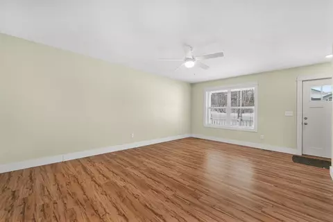 Living - 4838 Bartlett, Williamsburg, MI 49690 photo 2 of 3