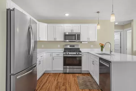 Kitchen - 4838 Bartlett, Williamsburg, MI 49690 photo 2 of 9