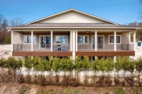 762 N Waypoint, Suttons Bay, MI 49682
