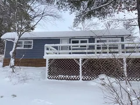 5921 N Bayshore, Irons, MI 49644