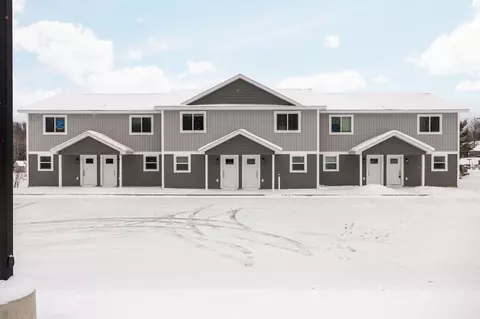 3788 Woodgate, Traverse City, MI 49686