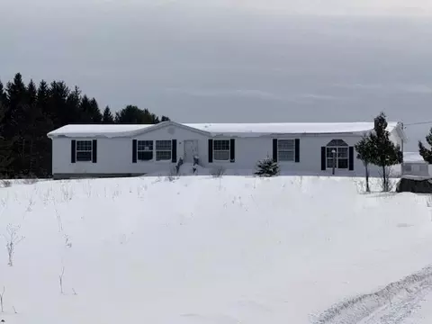 3434 E Sparling, Kingsley, MI 49649