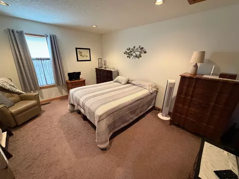 465 W Wright, Shepherd, MI 48883 photo 3