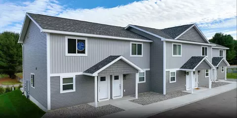 3790 Woodgate #5 : 2, Traverse City, MI 49686