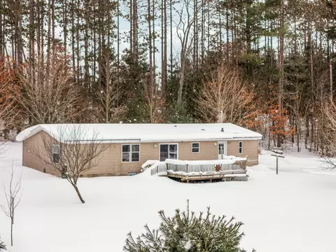 8127 Wood, Kingsley, MI 49649