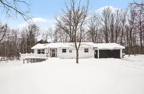 11387 210th, Leroy, MI 49655