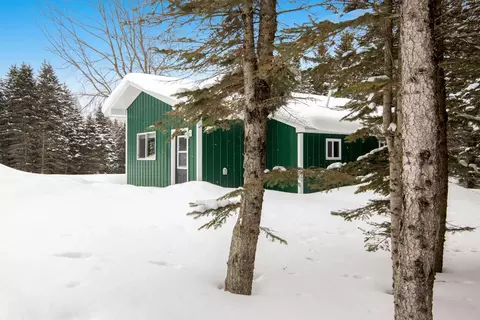 9775 SW Creighton, Fife Lake, MI 49633
