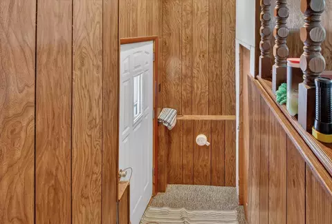 Entry Way - 920 Ely, Alma, MI 48801 photo 5 of 5