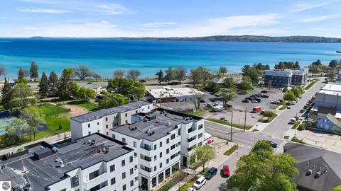 708 Randolph #204, Traverse City, MI 49684