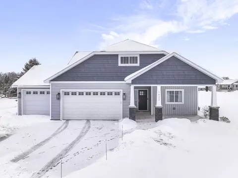 1432 Bee, Traverse City, MI 49696