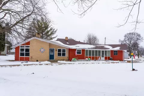 209 N Chippewa, Shepherd, MI 48883