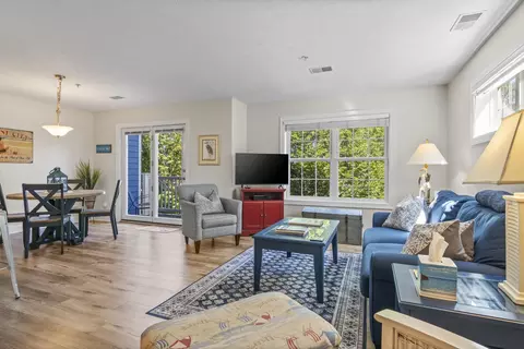 100 Hope #14, Traverse City, MI 49686