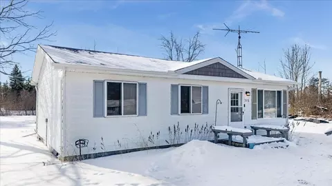 316 E Main, Hale, MI 48739