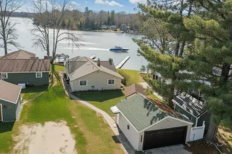 11412 South Shr, Lake, MI 48632