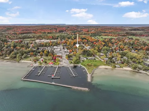 201 N N Ml, Northport, MI 49670