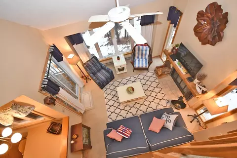 Living - 8 South Gln, Arbor, MI 49636 photo 7 of 7