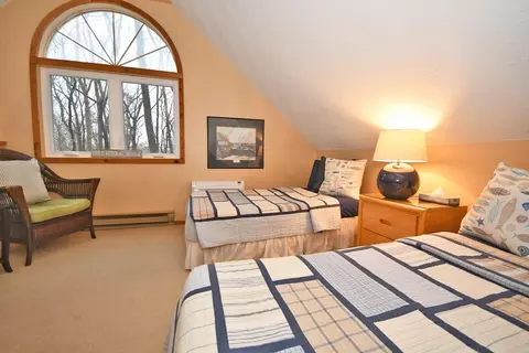 Bedroom - 8 South Gln, Arbor, MI 49636 photo 4 of 7