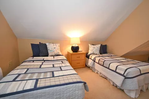 Bedroom - 8 South Gln, Arbor, MI 49636 photo 6 of 7