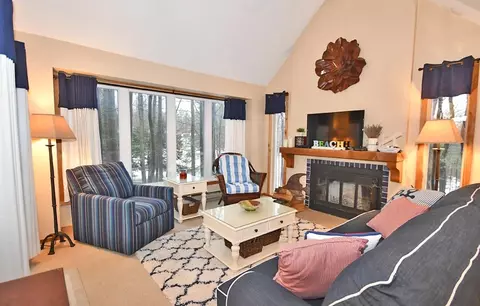 Living - 8 South Gln, Arbor, MI 49636 photo 1 of 7