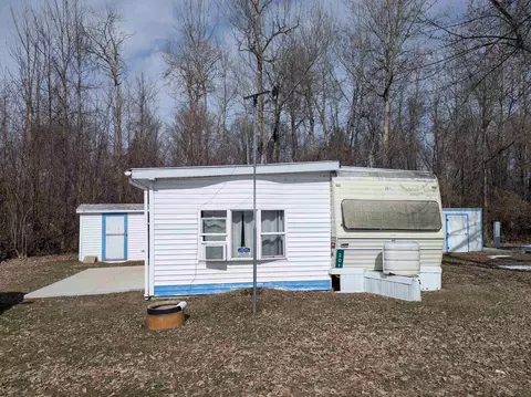 831 S Main UNIT 201, Au Gres, MI 48703 photo 3