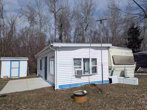 831 S Main UNIT 201, Au Gres, MI 48703 photo 4