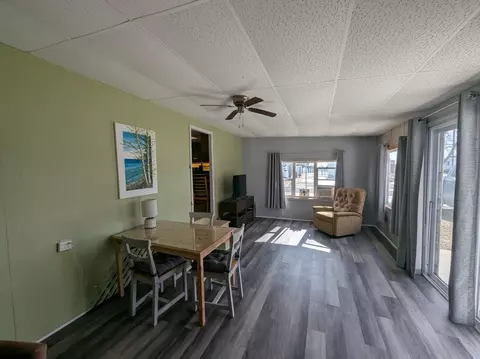 831 S Main UNIT 201, Au Gres, MI 48703 photo 8
