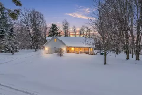 5465 Samels, Williamsburg, MI 49690