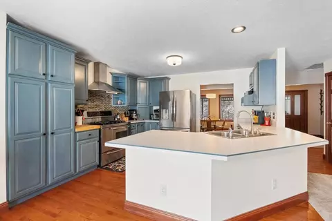 Kitchen - 5465 Samels, Williamsburg, MI 49690 photo 3 of 4