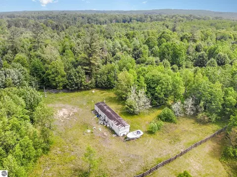 2167 Strawberry, Lake, MI 48632