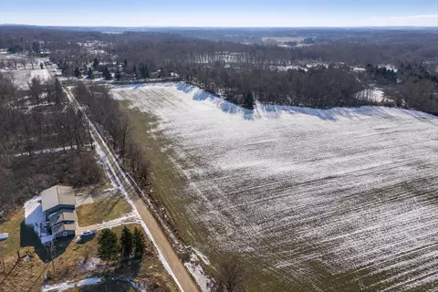 V/l E Chadwick, Dewitt, MI 48820