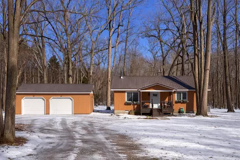 5115 Cedar, Farwell, MI 48622