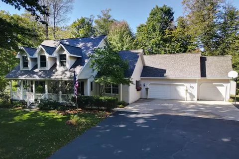 12900 S Woodhaven, Traverse City, MI 49684