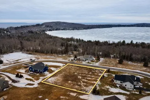 Unit 37 E Water View, Lake Leelanau, MI 49653