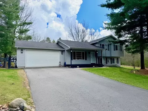 9811 Pin Oak #13, Interlochen, MI 49643