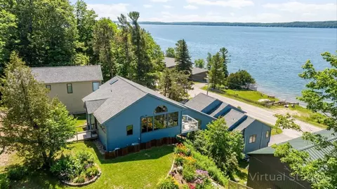 3142 Crystal, Beulah, MI 49617
