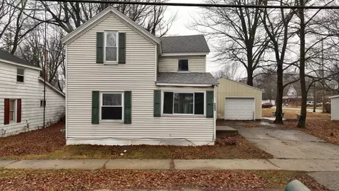 233 E Wright, Shepherd, MI 48883 photo 20