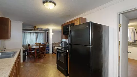 233 E Wright, Shepherd, MI 48883 photo 7