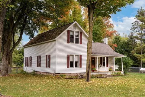 1227 E Washington, Farwell, MI 48622